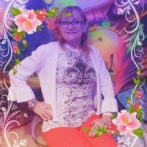 Meet your Posher, Nora